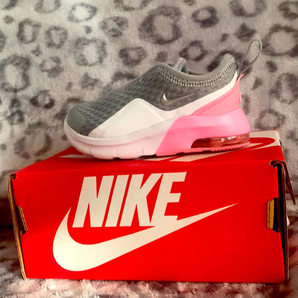 Infant girl Nike Air shoes size 4